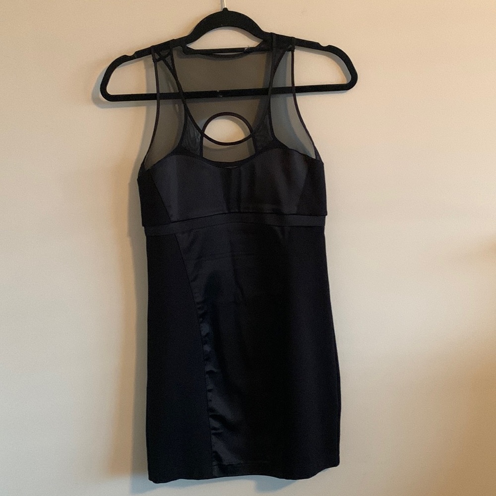 Sold elsewhere !! No longer available !BB Dakota little black dress size small